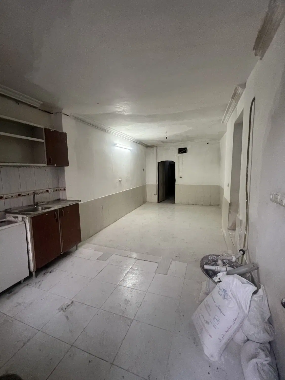 خانه دربست ۶۰ متری واقع دربلوارشاهنامه