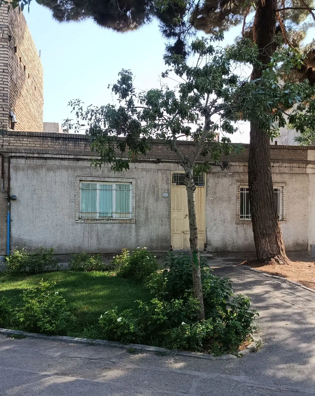 منزل فروشی ۱۵۰ متر کارمندان دوم ۶ دانگ