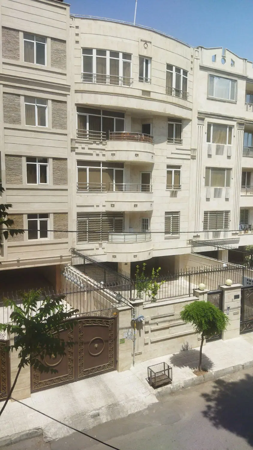 فروش ساختمان گلنگی