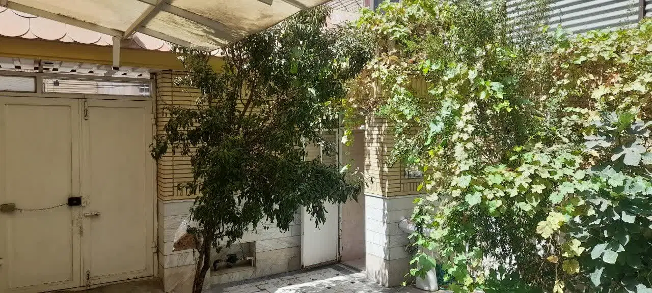 خانه ویلایی یزدانشهر