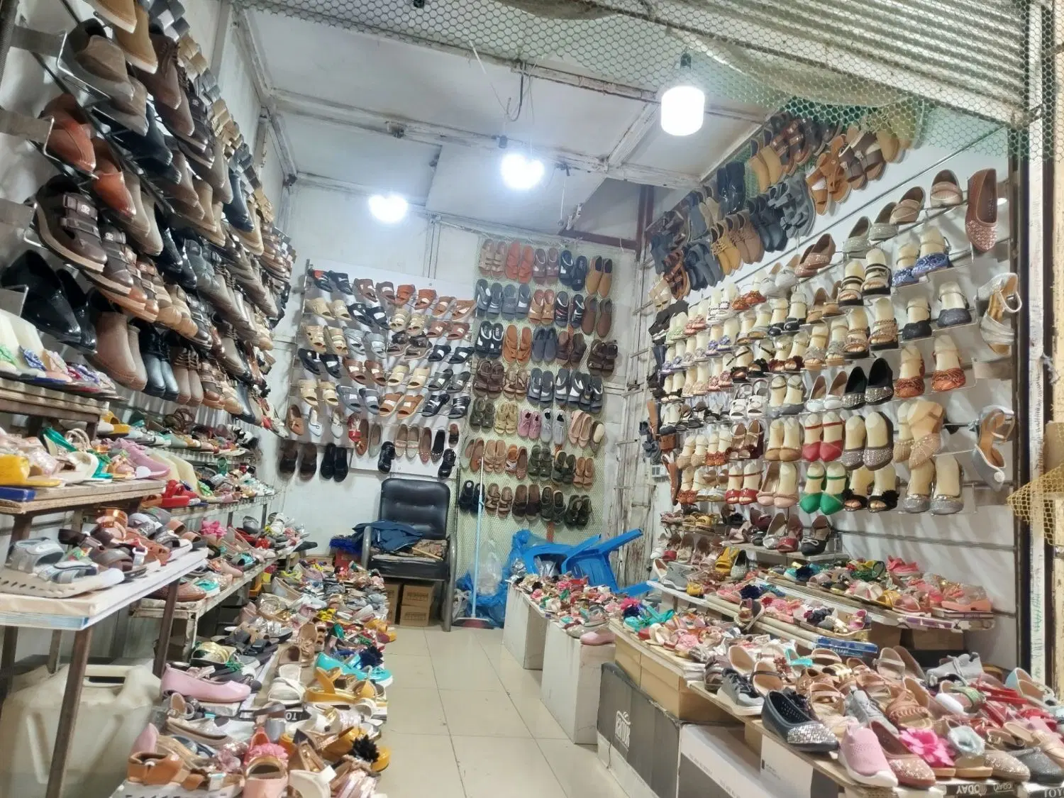 مغازه دکه ها