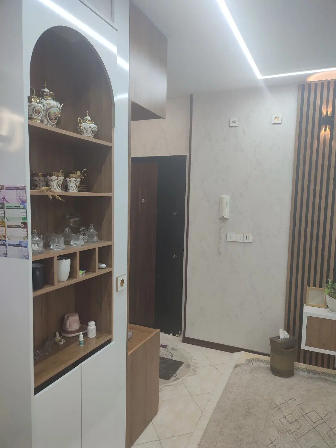 ۸۰ متری طبقه اول