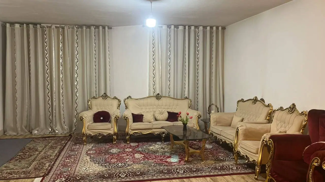 فروش منزل ۲ طبقه ۲۷۰ متری بلوار مدرس خ محراب
