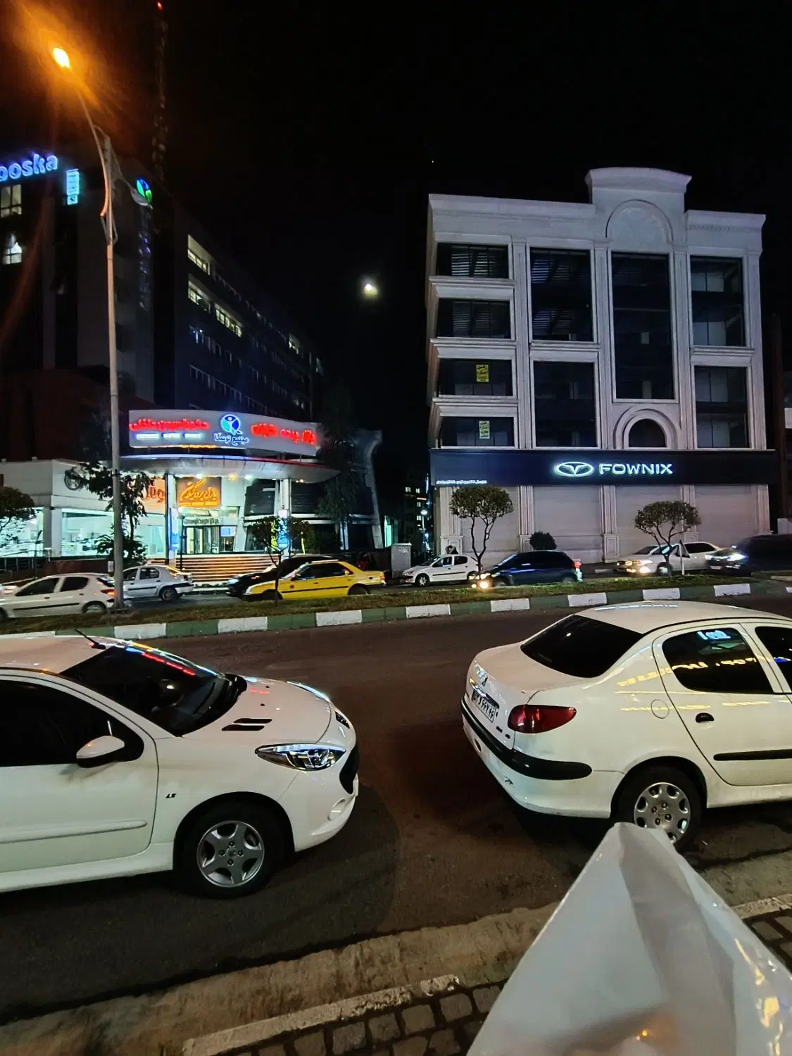 سه خوابه تختی با دو پارکینگ اختصاصی