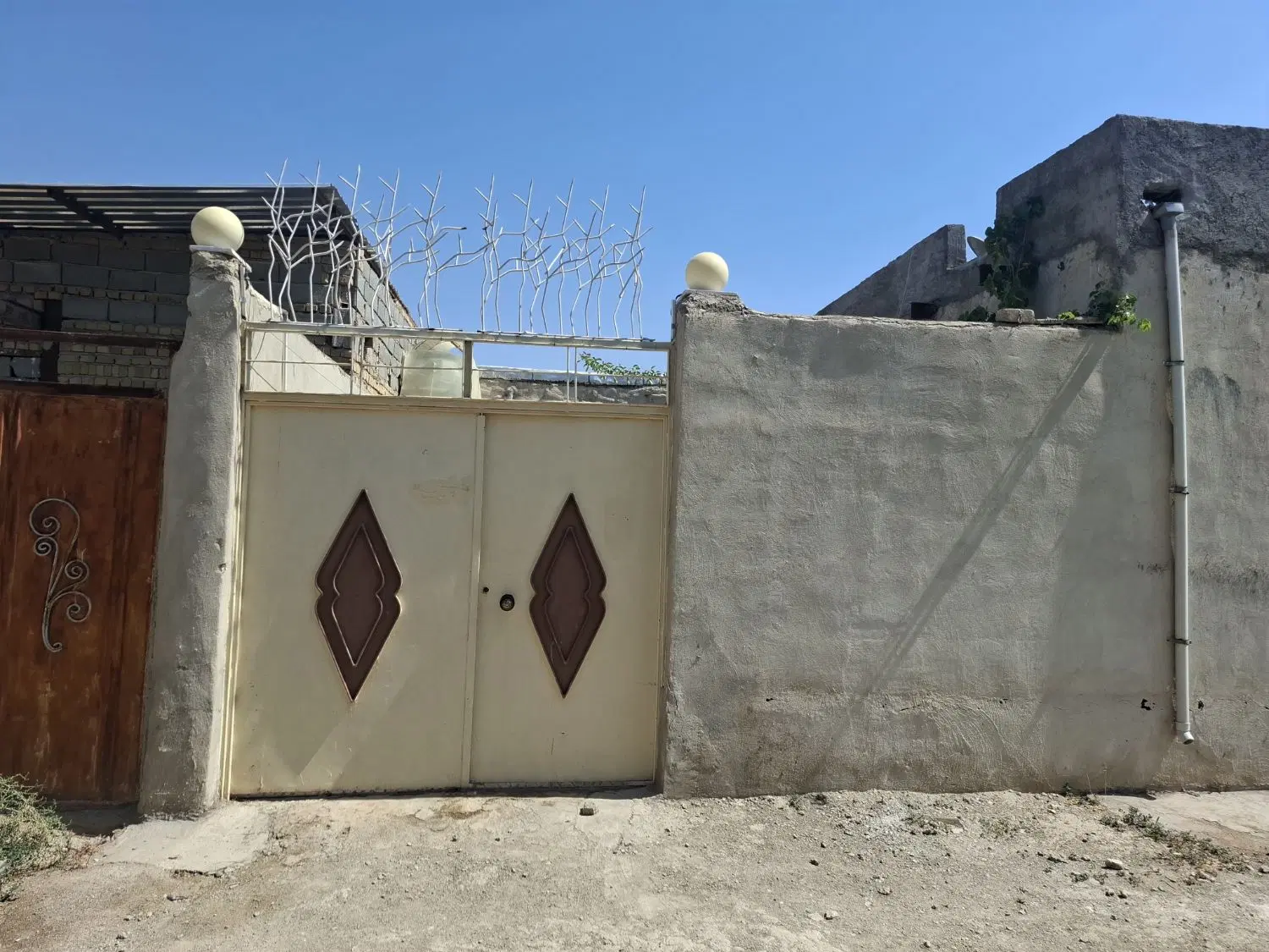 خانه ۸۵متری در نظر آباد هشتگرد