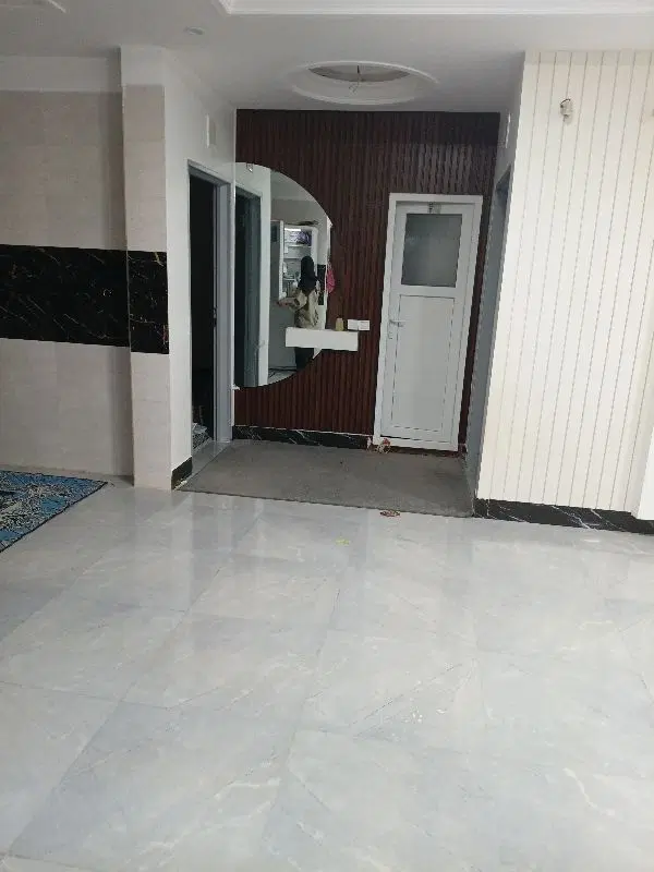 دو طبقه دارای پارکینگ و تراس
