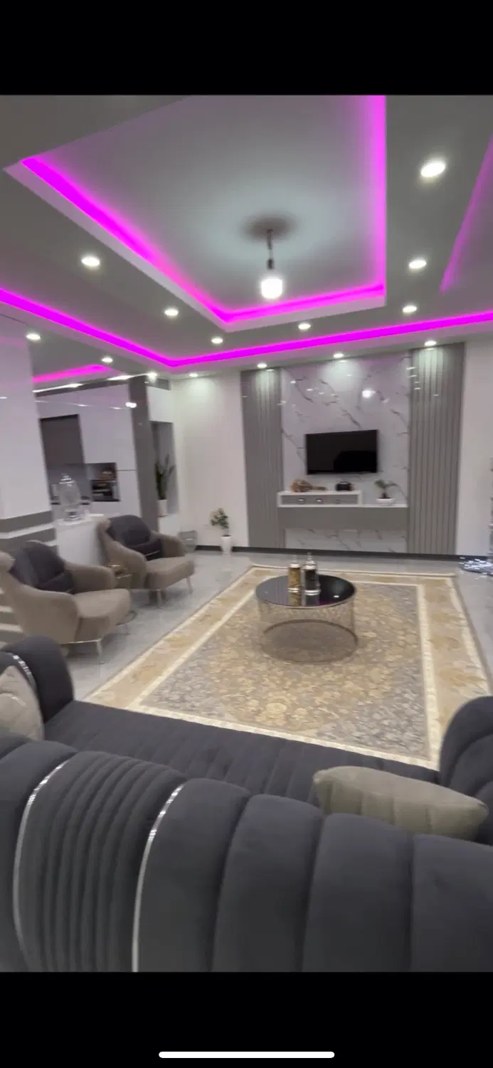 واحد فول لاکچری