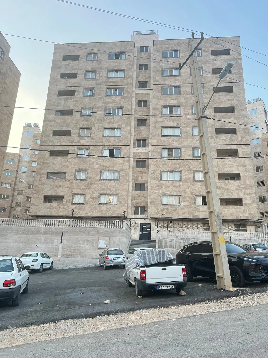 فروش واحد مسکونی صدرا دامان گاز