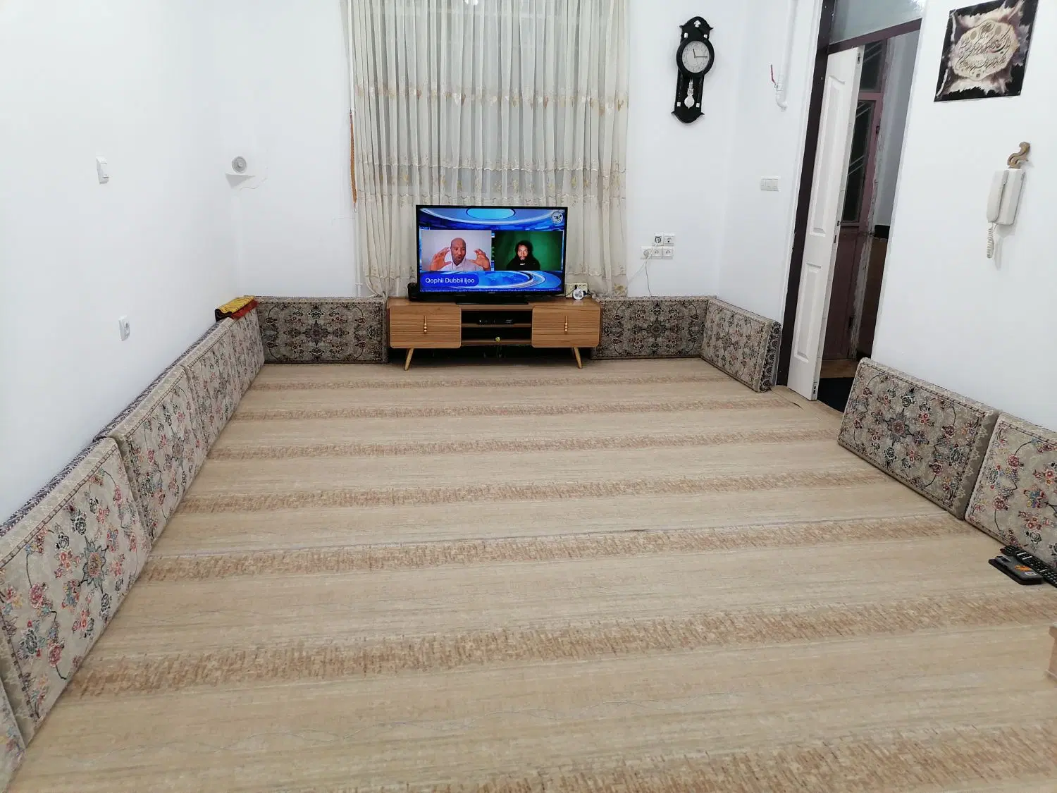 خانه  بالا تر از ایستگاه تاکسی موسک