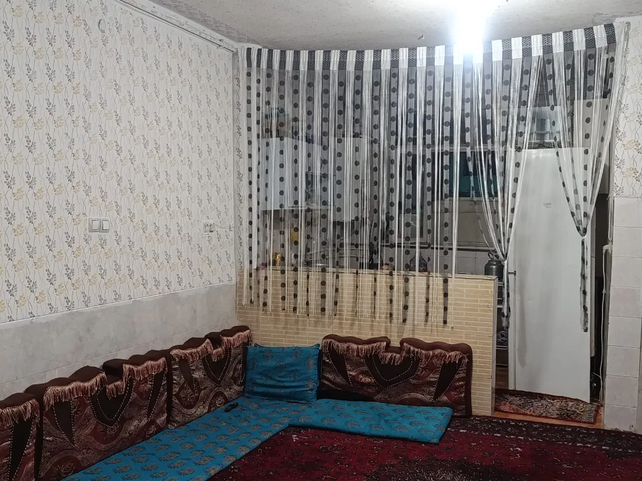 منزل دو خوابه در به ساختمان
