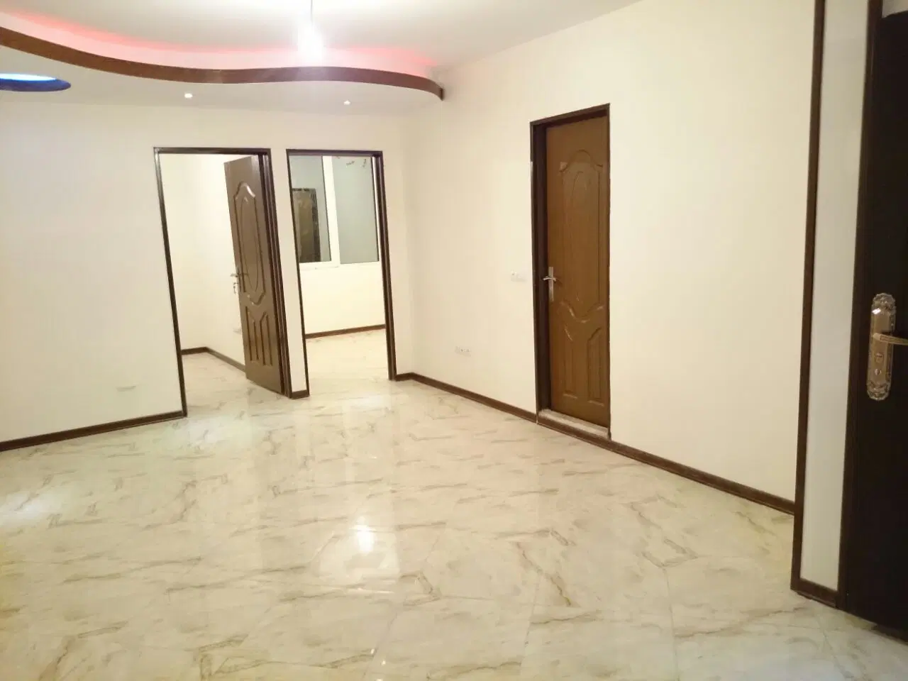 اجاره آپارتمان دوخوابه خ اول نیروهایی