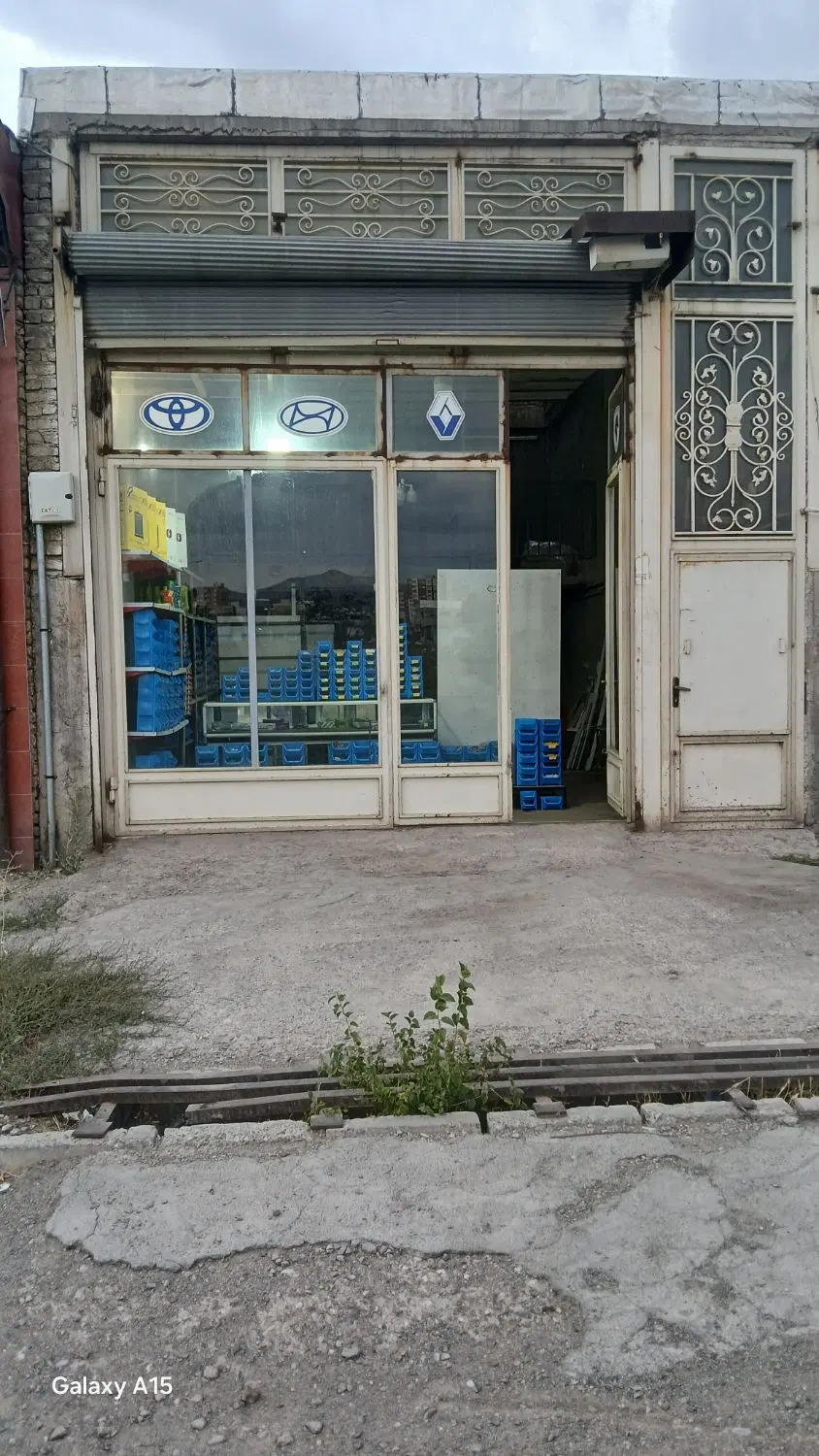 مغازه خیابان اصلی ۵۰ متری سایت کارگاهی