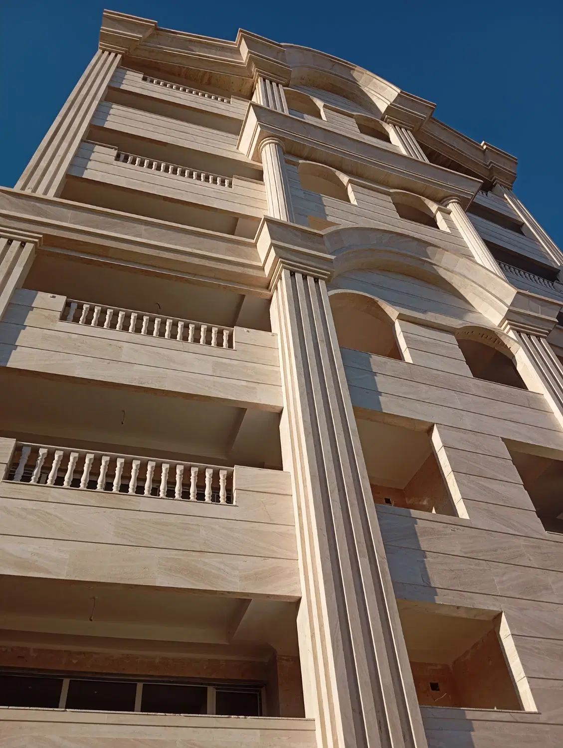 فروش 265 متری