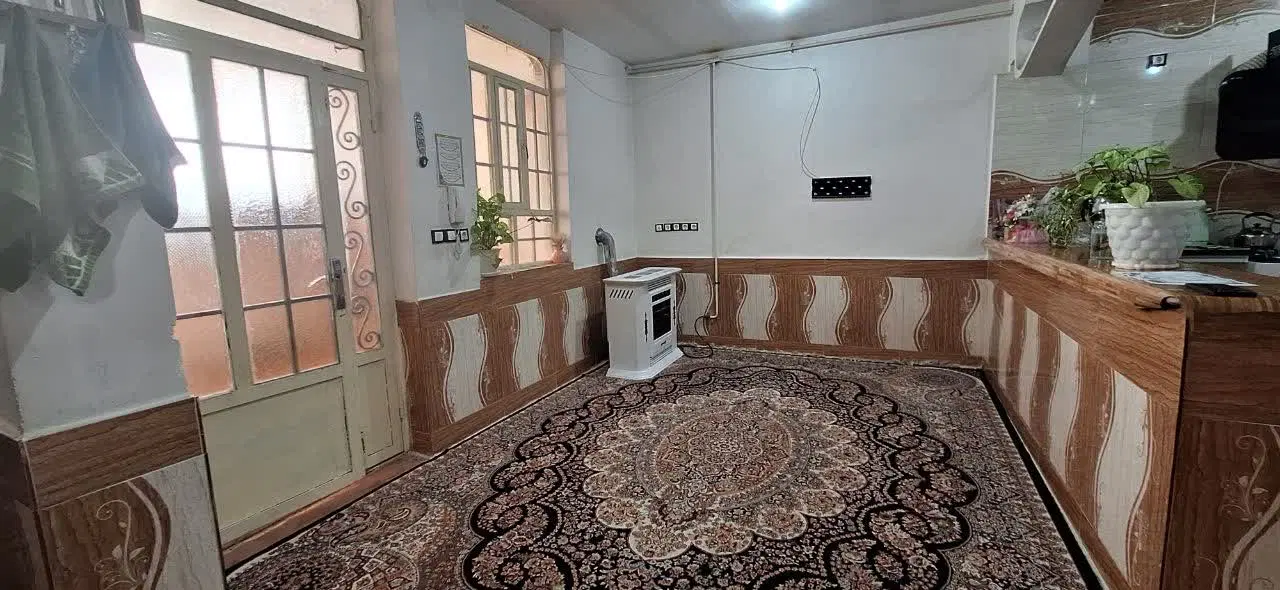 اجاره طبقه بالا در کوی پیام نور