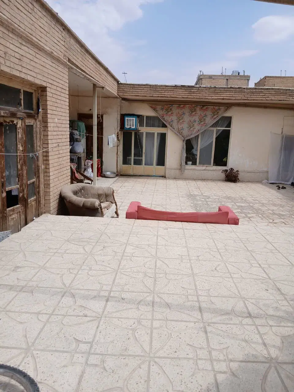 خانه ۳ بر  ۲۳۰ متری قدیم ساخت