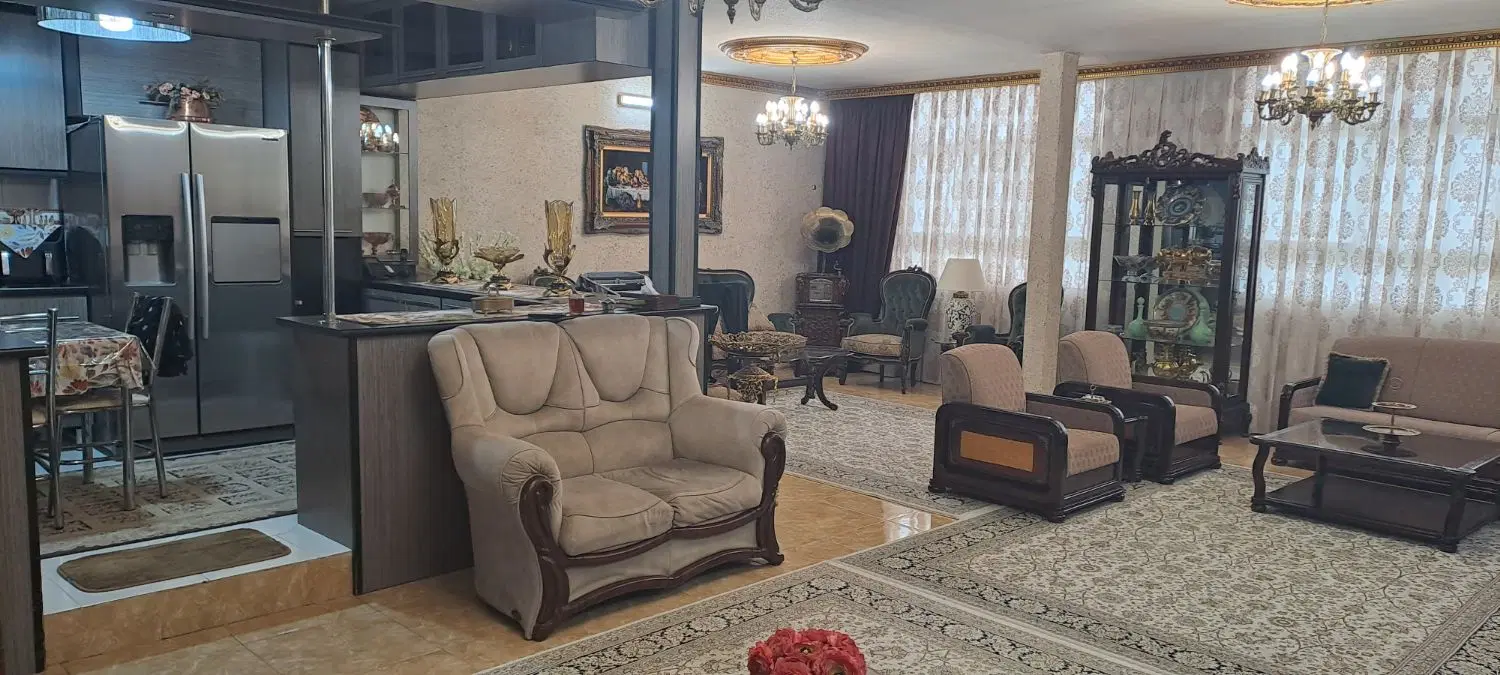 ویلایی دوطبقه راهن خ اسماعیلی (درخشان)