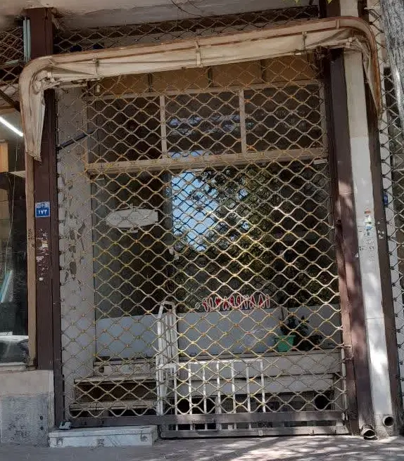 رهن اجاره مغازه  دو طبقه بر خیابان