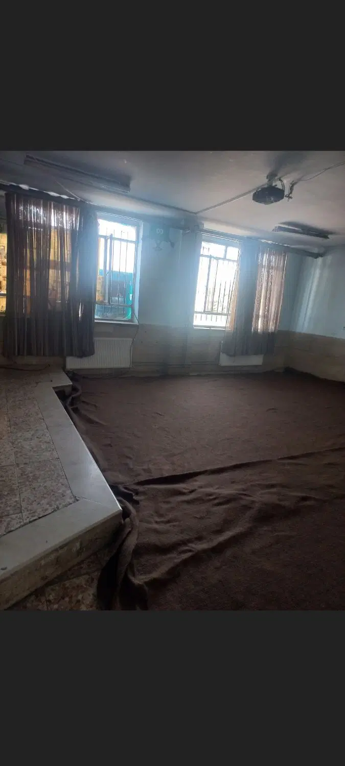 اجاره طبقه سوم یک خانه ویلایی
