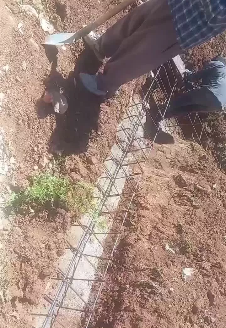 خانه تازه ساخت.