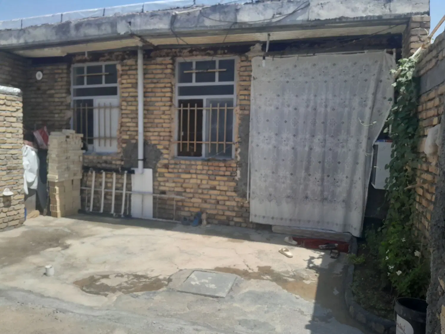 خانه ۱۳۰متری شهرک  را آهن ده پهن
