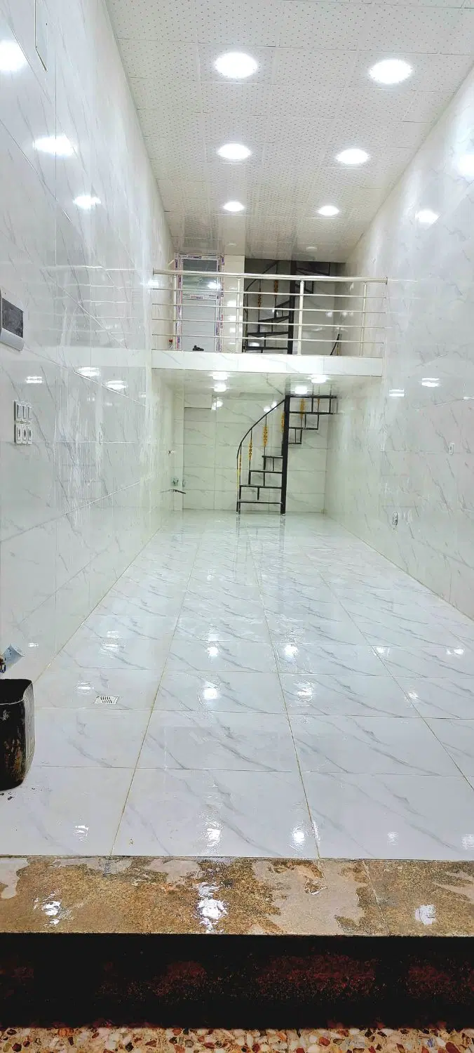 مغازه تجاری خیابان امام خمینی شمالی نوساز