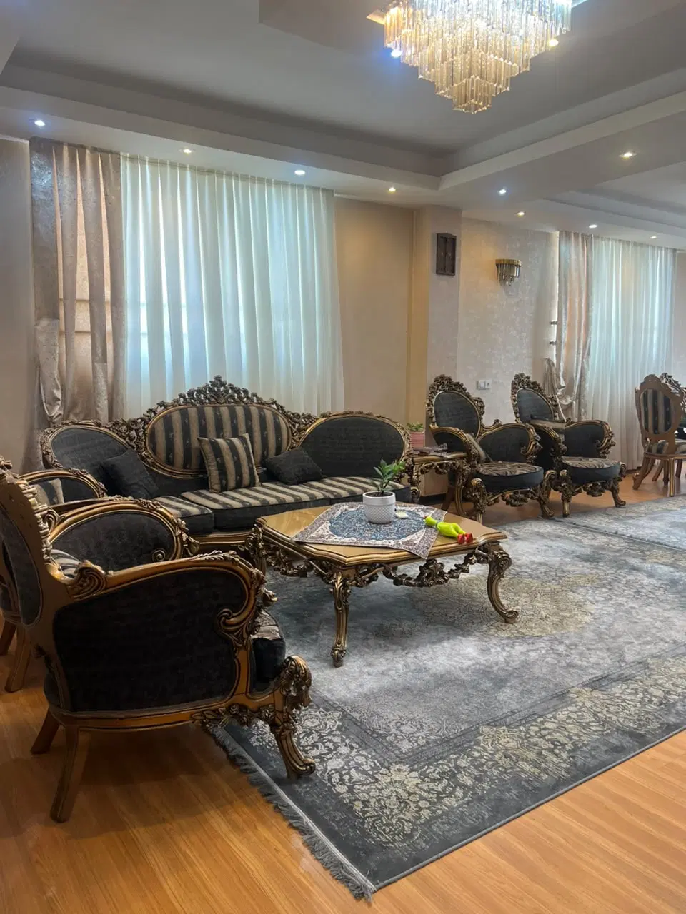 واحد ۱۱۵ متری بازسازی شده خیابان طبری