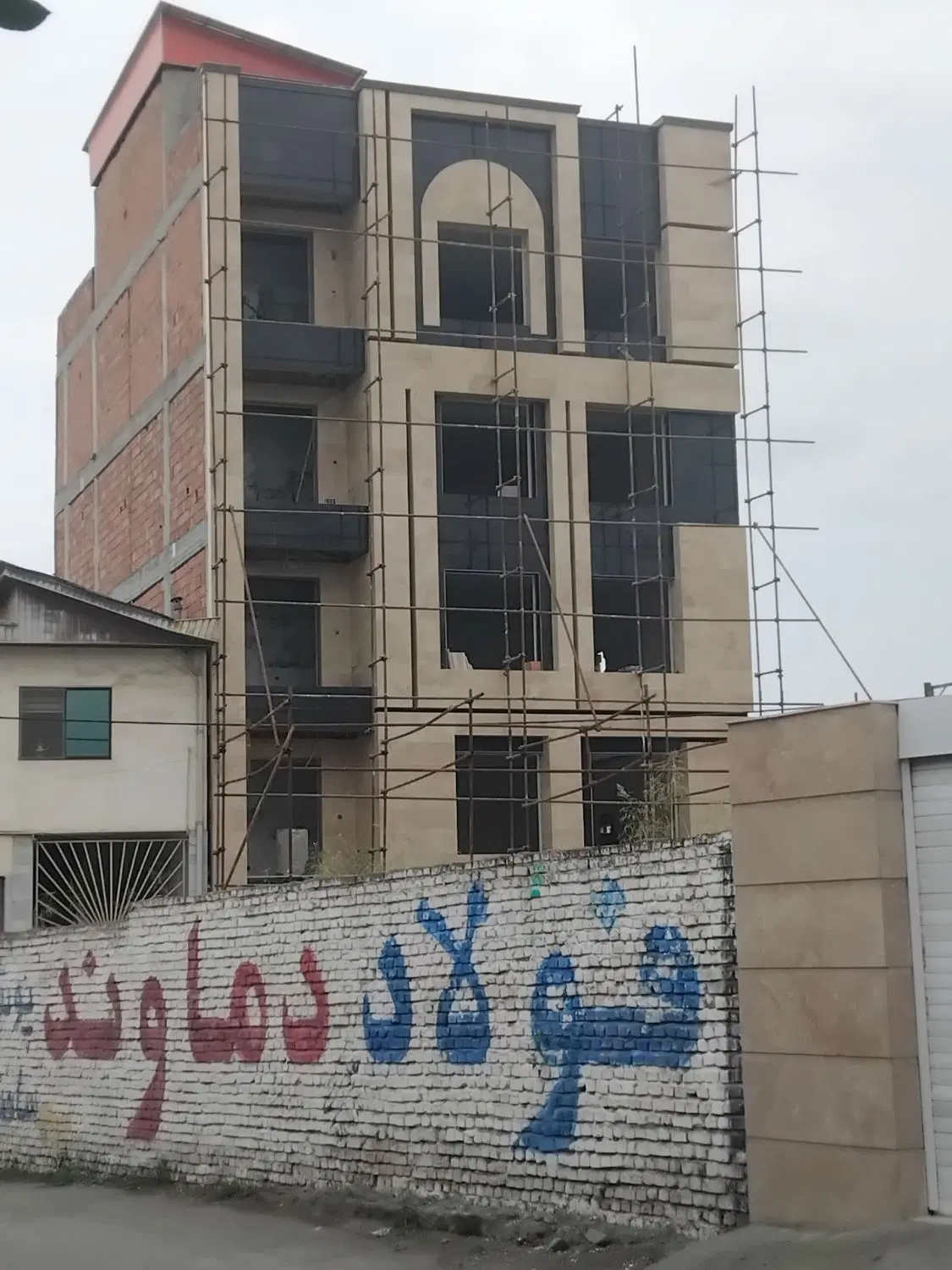 فروش آپارتمان جاده نور