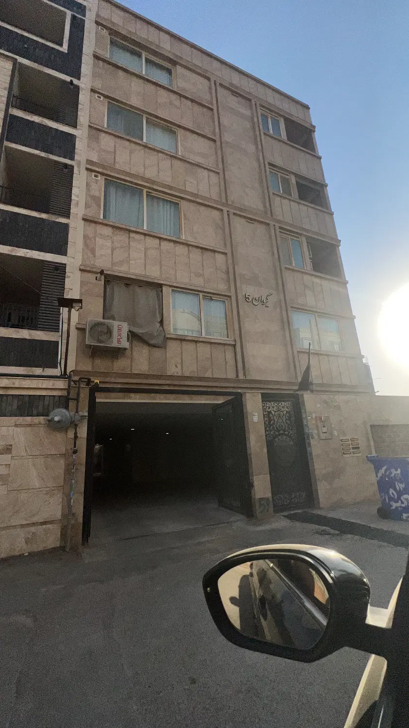زمین قائم۳