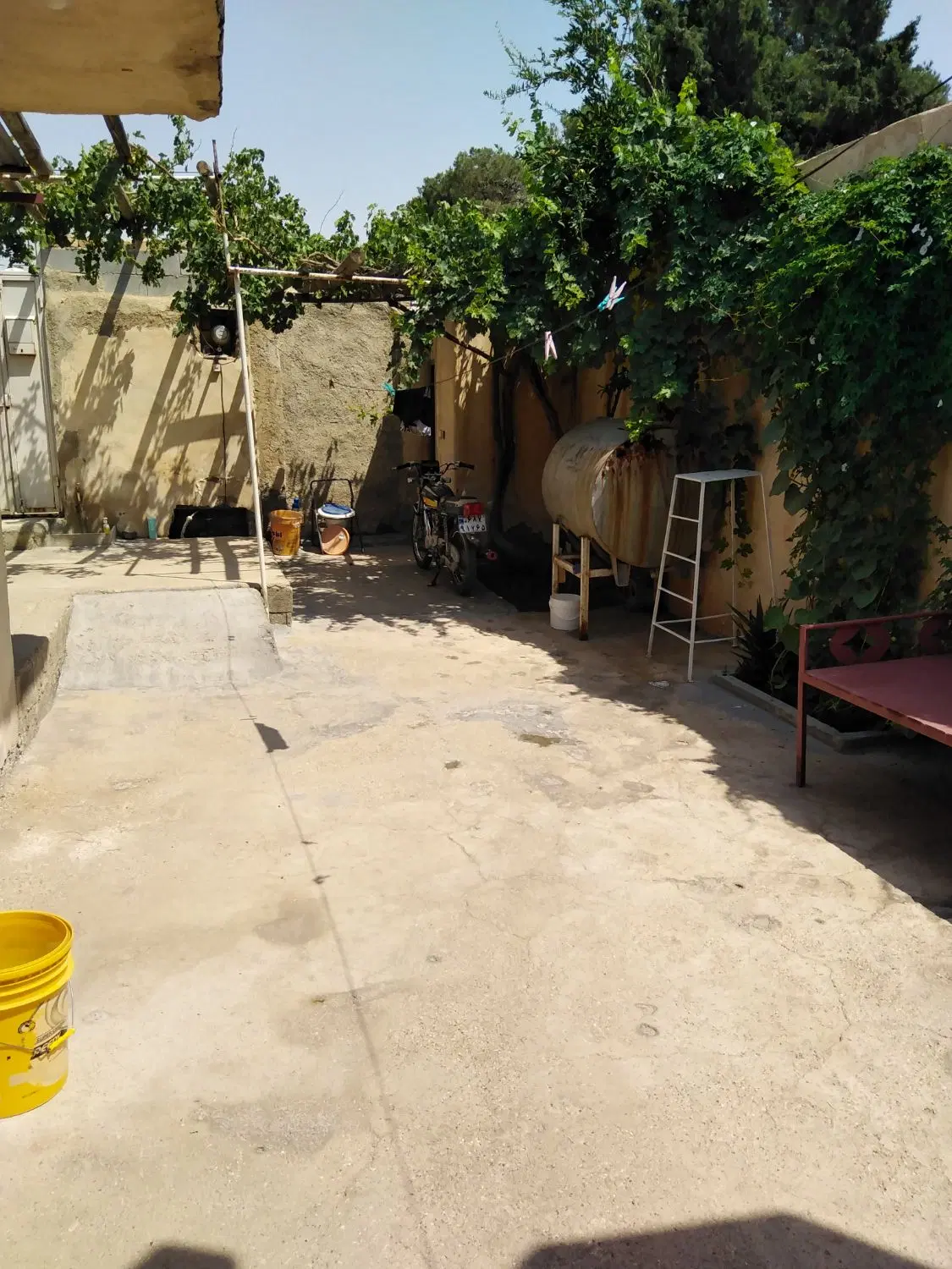 فروش خانه کلنگی درمهرابادکناره