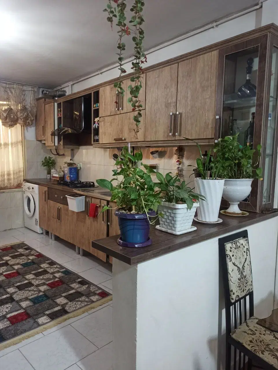 واحد ۹۲ متری خیابان واحد
