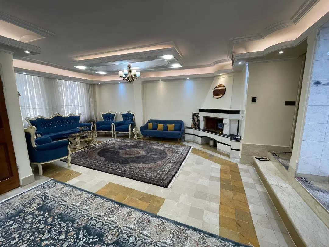 ۱۰۷ متری تکواحدی با پارکینگ
