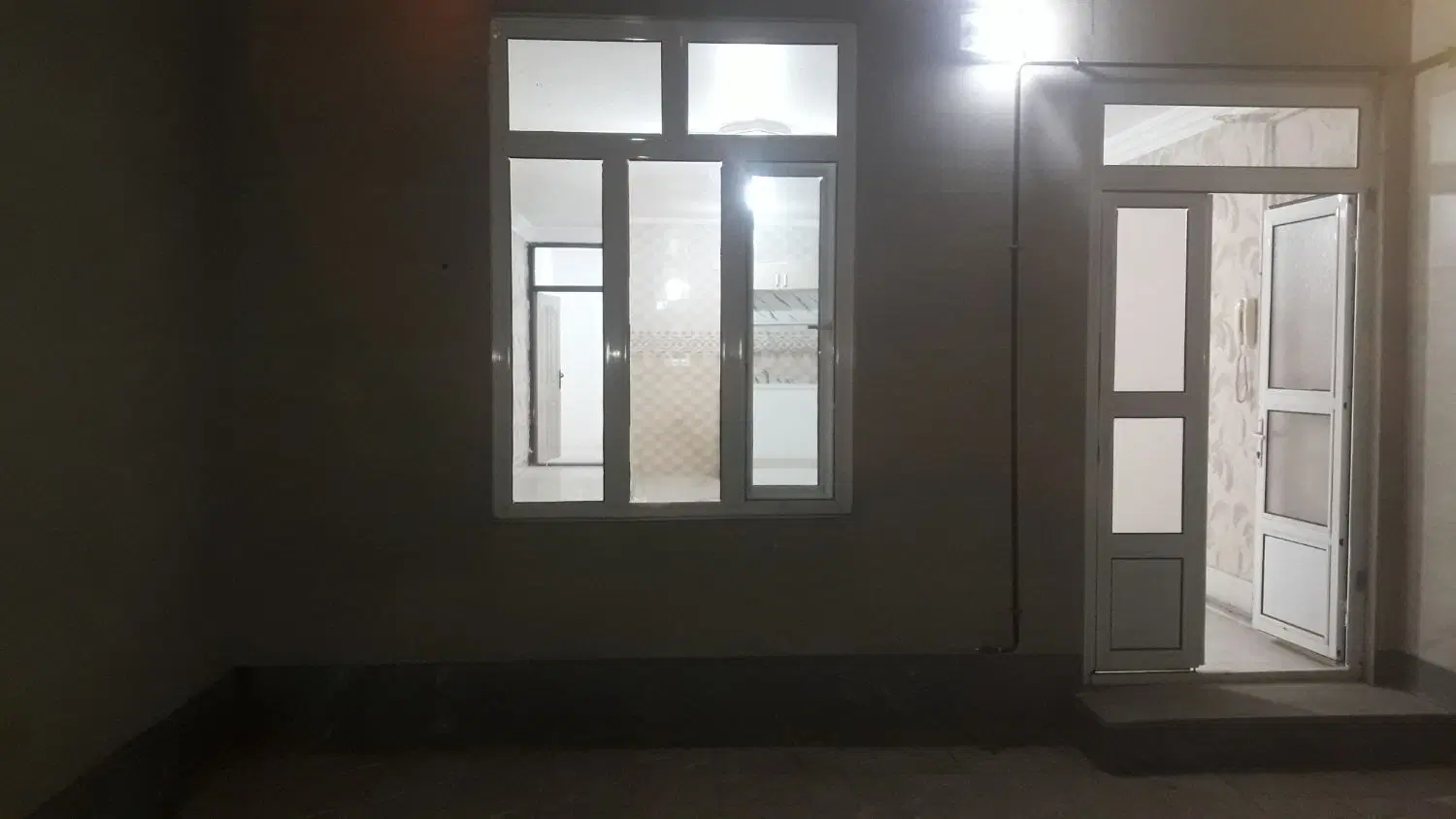 حیاط مسکونی۹۰متر شش دانگ میثم۳
