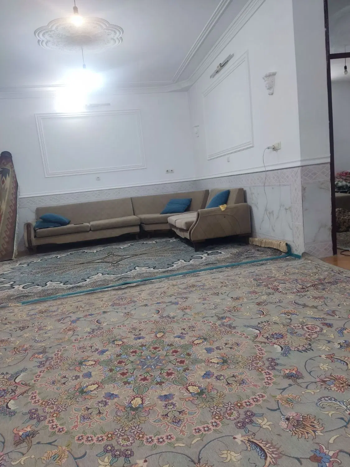 واحدآپارتمان طبقه سوم