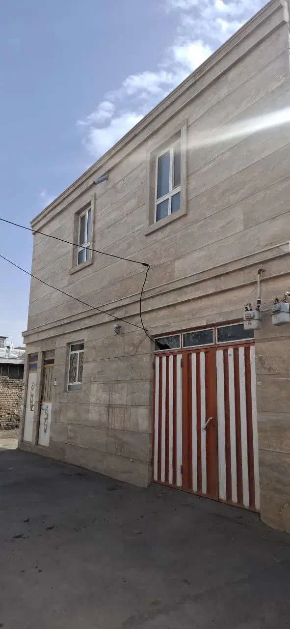 خانه دو طبقه