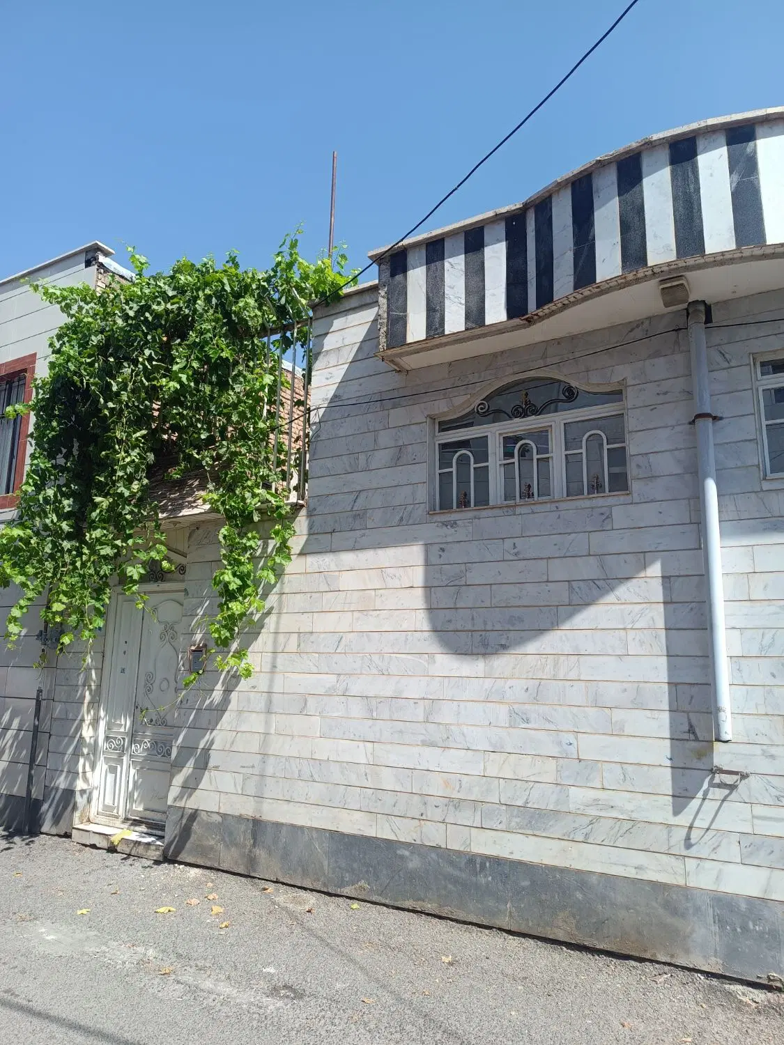 خانه فروشی ۱۰۰متر در ربط