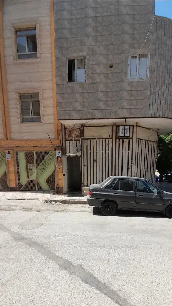 مغازه خیرآباد