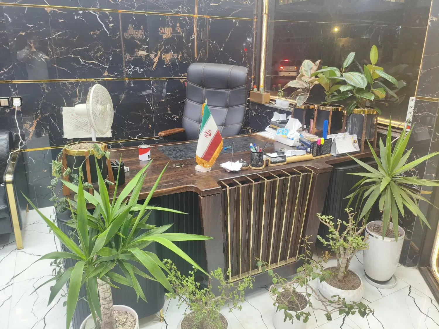 اجاره زیر زمین ۱۲۰ متری بر اتوبان