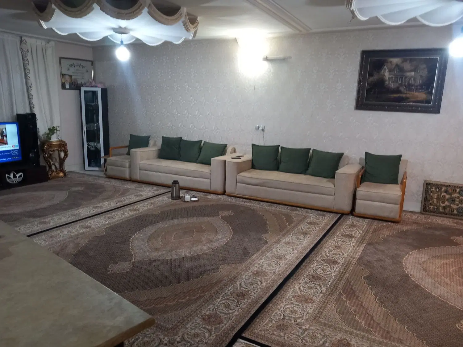 ۳خواب ۱۷۴متری بزرگ و دیدنی تک واحدی تمیز جنوبی