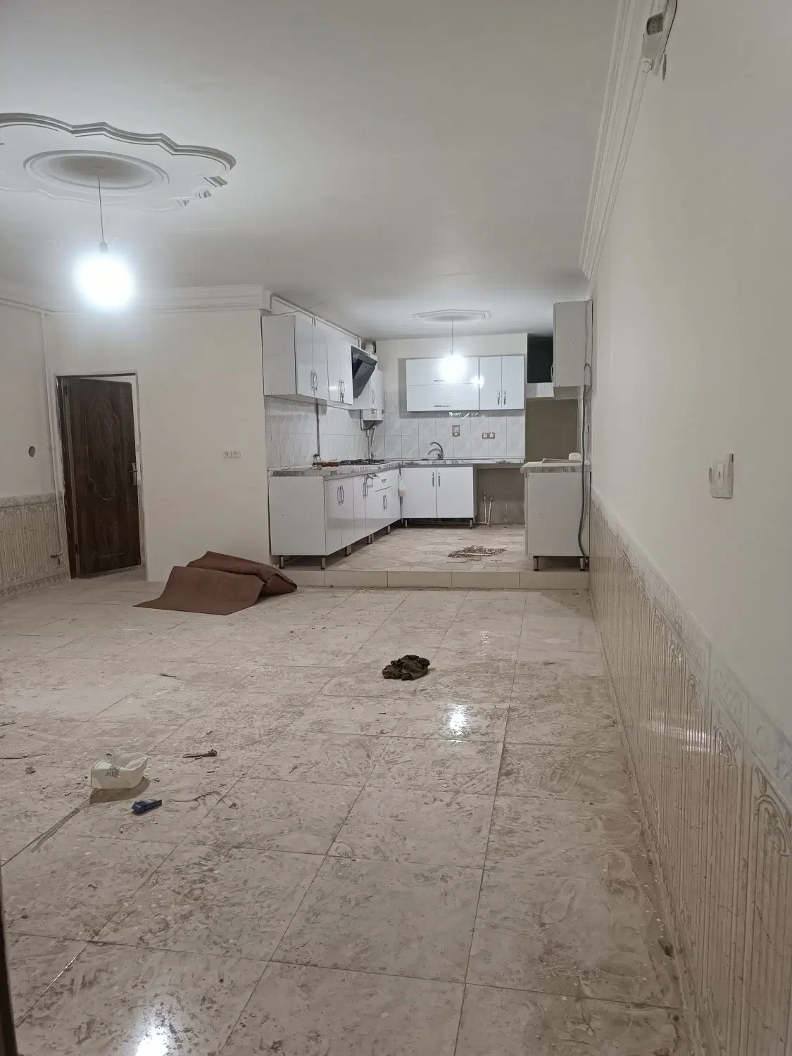 آپارتمان90متری طبقه اول نوساز حاشیه خیابان 2_550