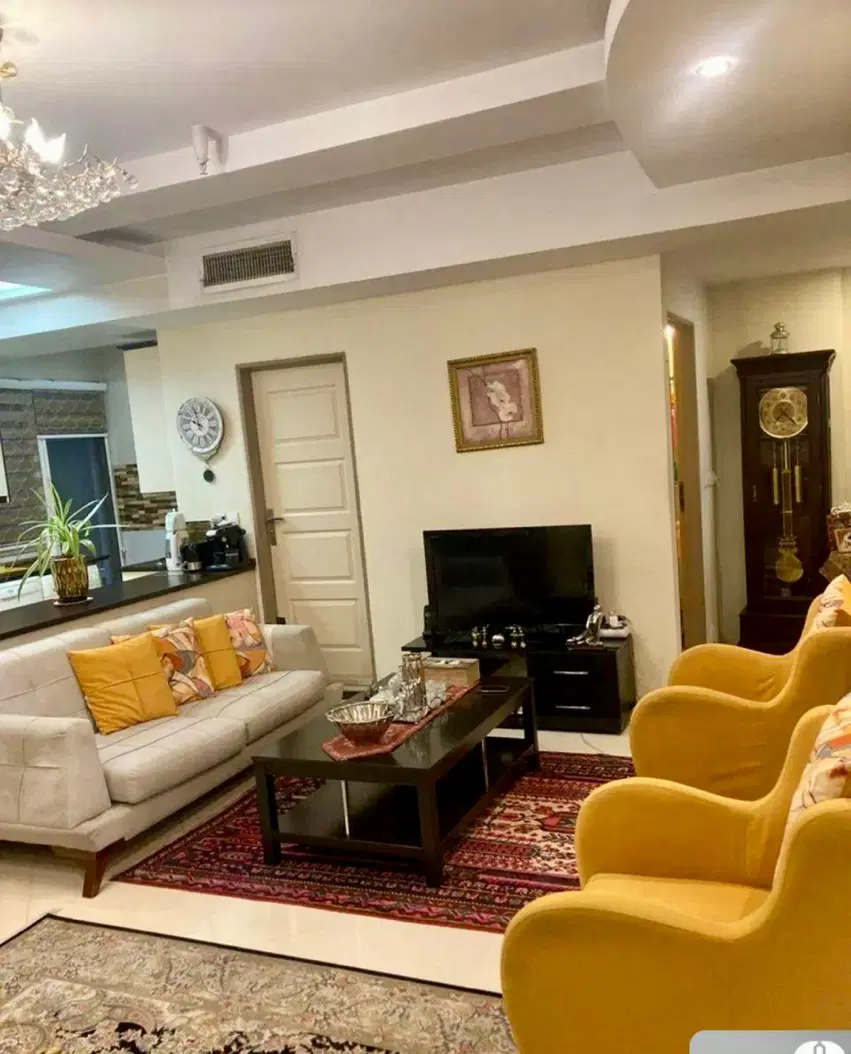 ۱۰۰ و ۹۴متر فلکه اول دو‌ خواب فول امکانات خوش نقشه