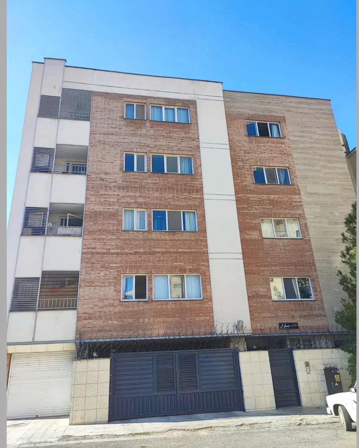 آپارتمان دو خوابه جنوبی بهترین لوکیشن صدرا