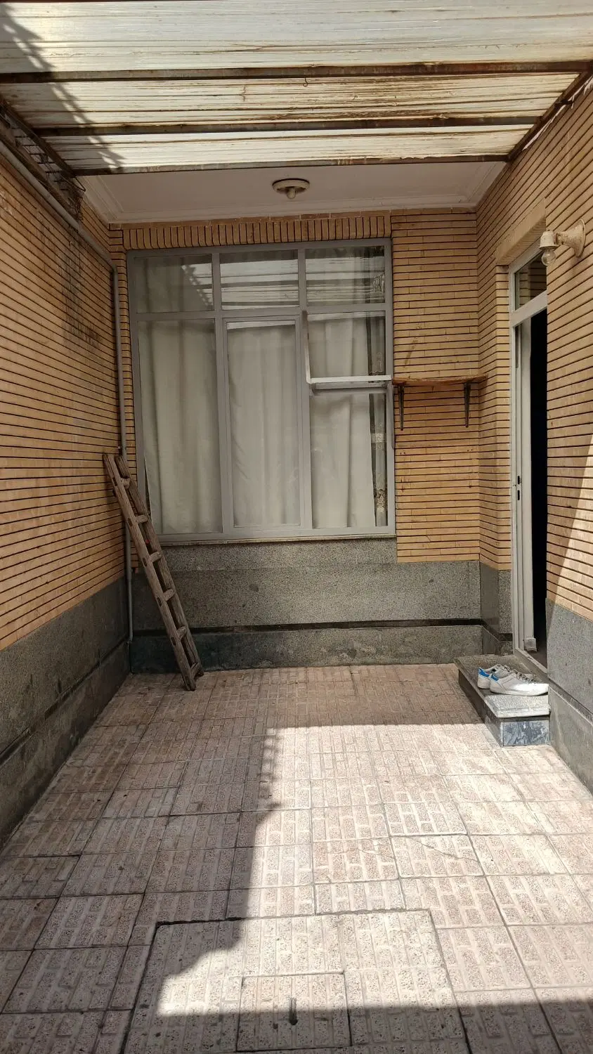 فروش حیاط ویلای ۸۰ متری