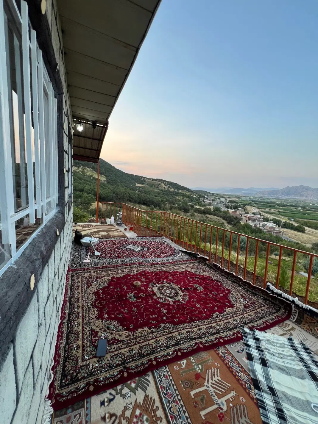 خانه باغ دلنشین