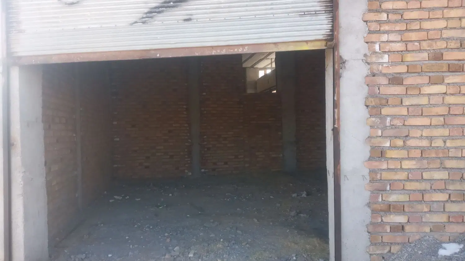 اجاره پارکینگ ۸۰متری