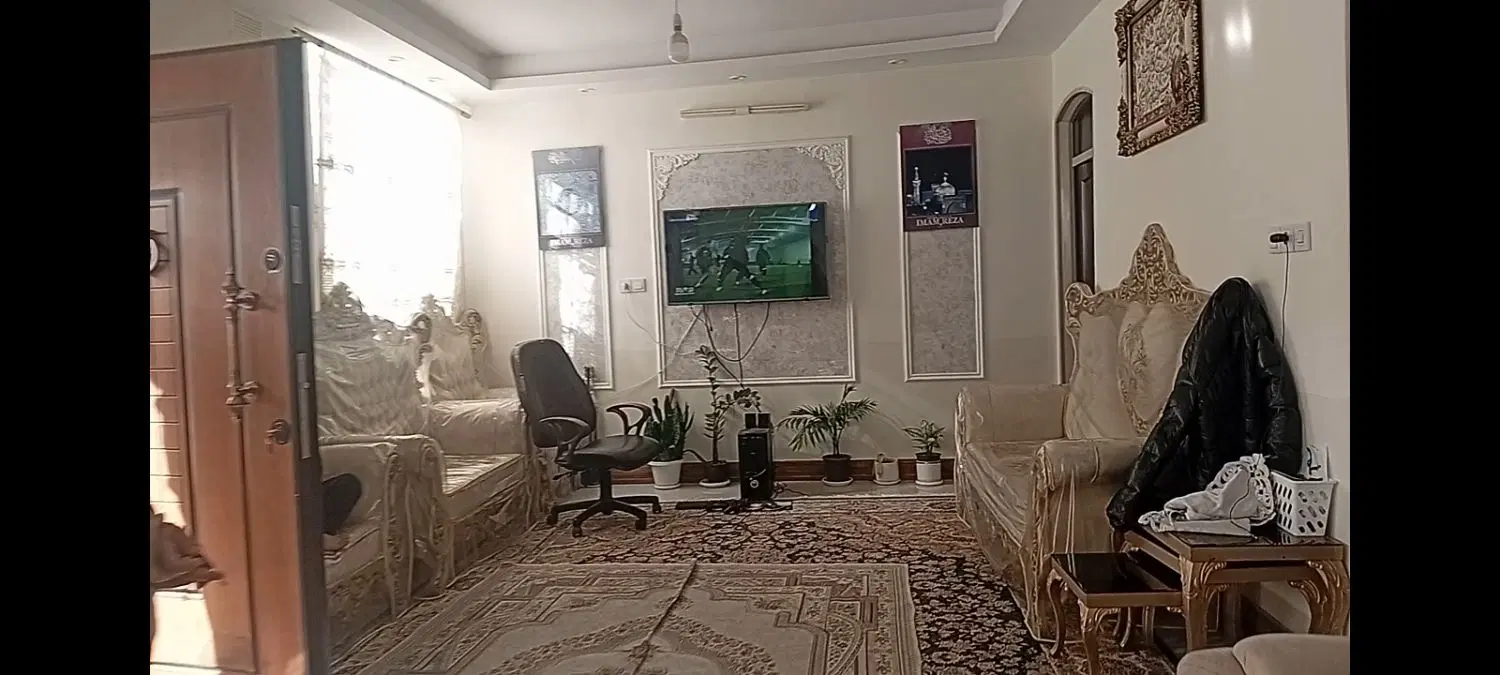 خانه ویلایی خوش‌نقشه دوخواب حاشیه ۱۴ متری