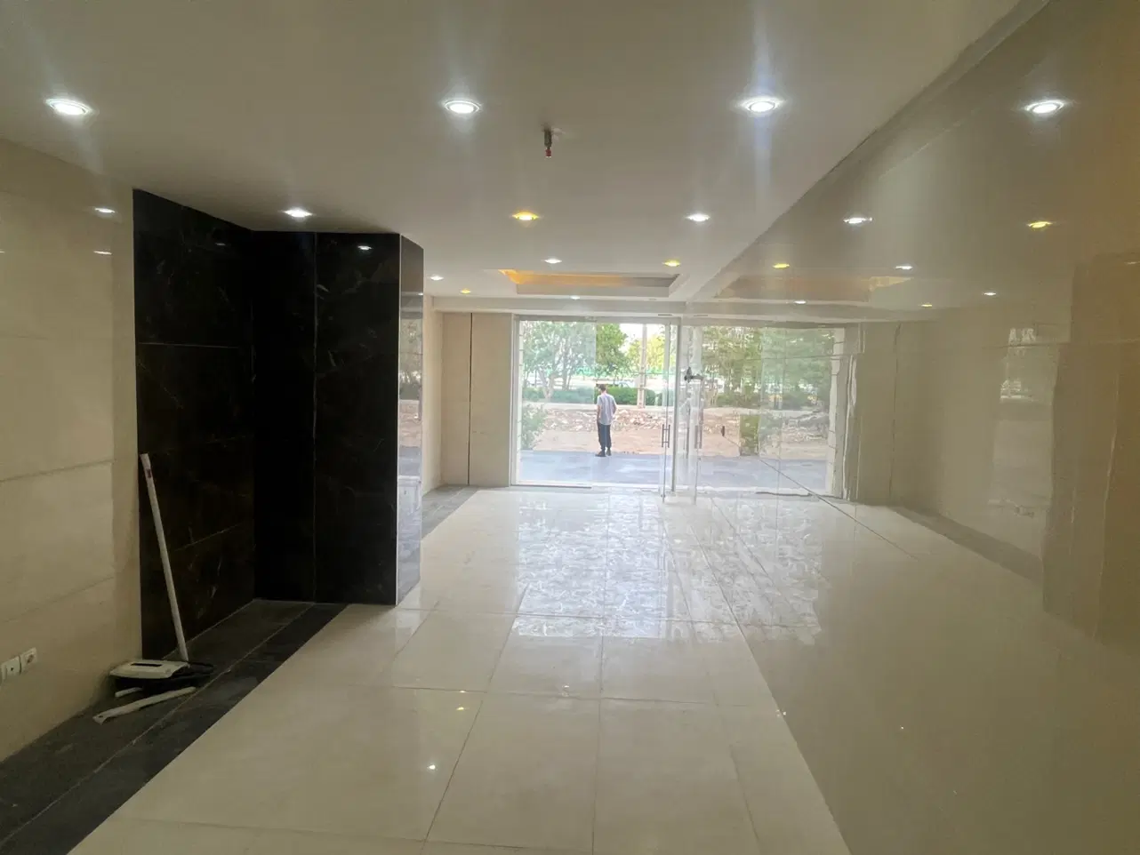 یک باب مغازه ۴۰ متری