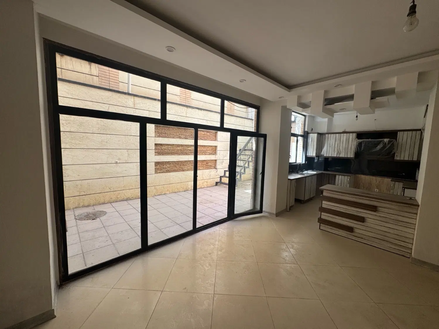 واحد اپارتمان 105 متری