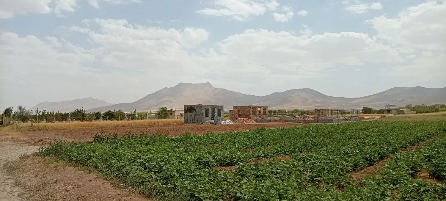 گوار زمین باغی دو بر جاده هشت متری و چهار متری