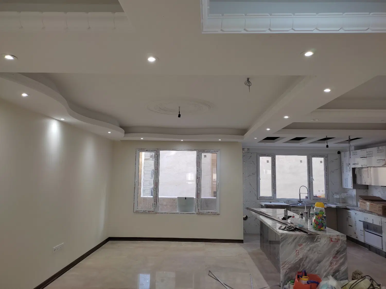 یک پارکینگ مسکونی در ربذه شمالی