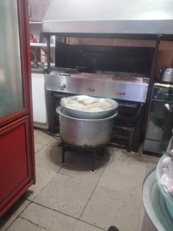واگذاری تهیه غذا